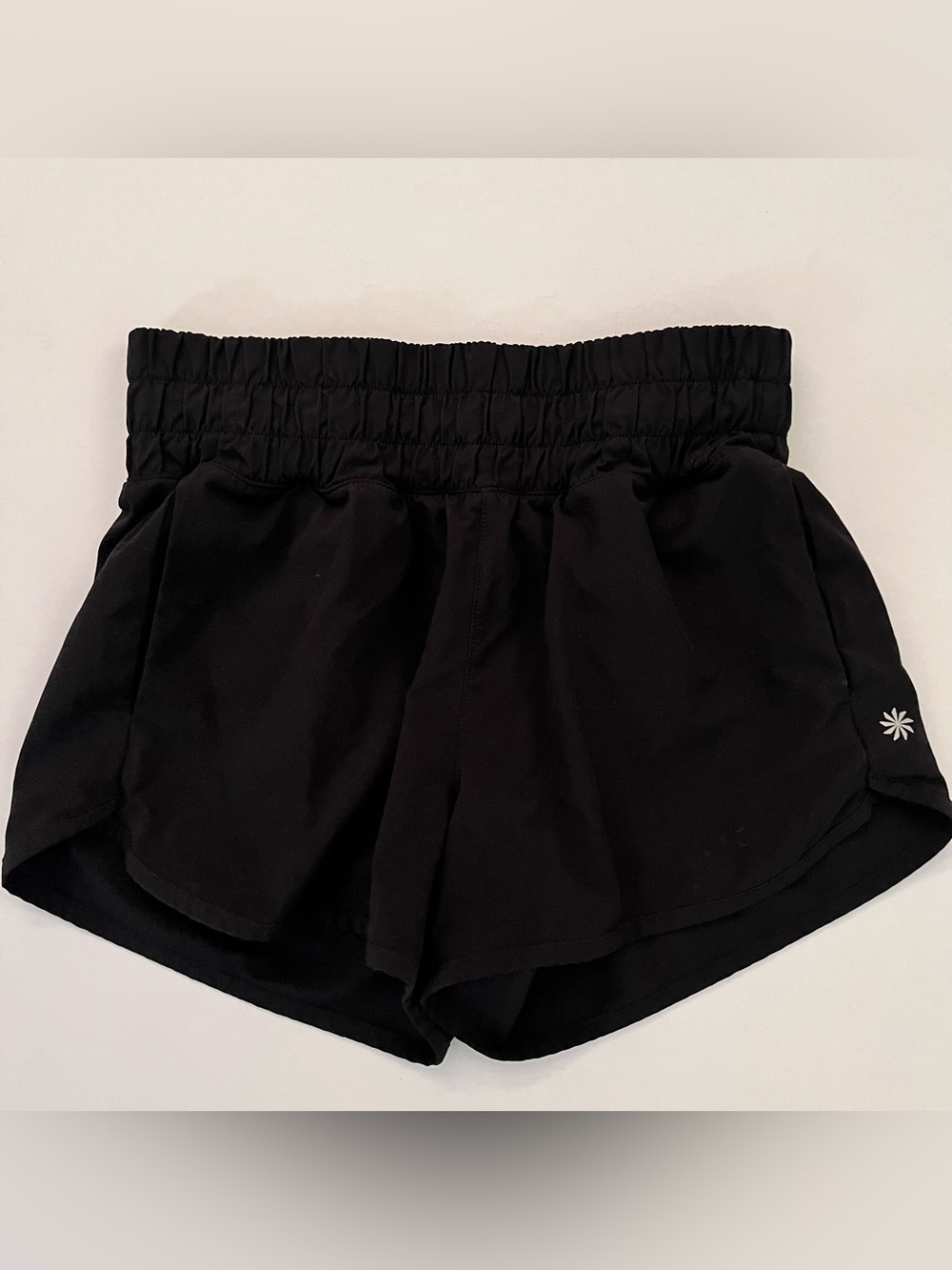 Athleta Girl Run
Free 2.5" Active Casual Shorts Black With Liner Size Large (12)